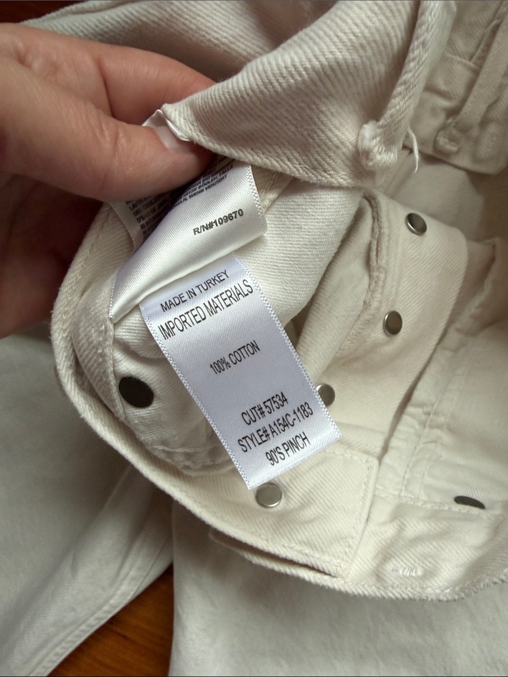 Agolde 90s Pinch Waist Straight Jeans Size 27 in Creamy White - Picture 6 of 7
